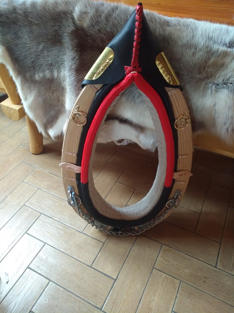 Horse-collar, type Tyrol  