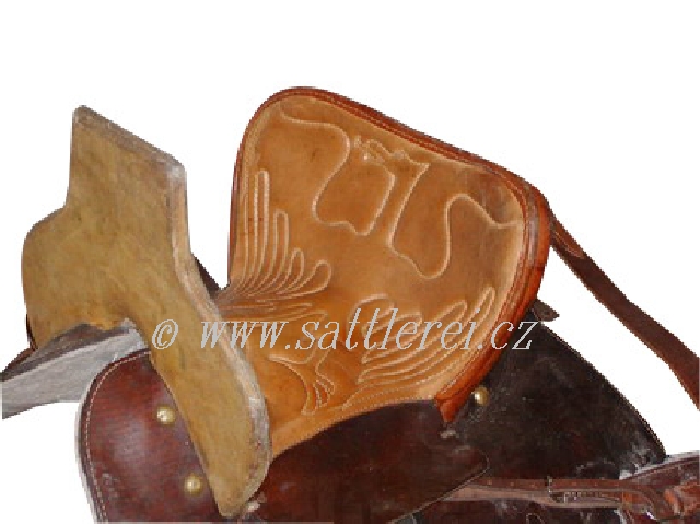 Gothic saddle  